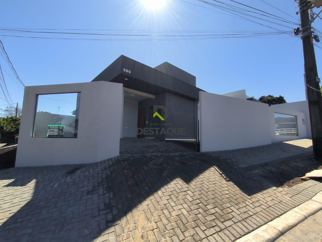 Casa em construo com 1 suite e 2 dormitorios- Bairro Santa Felicidade