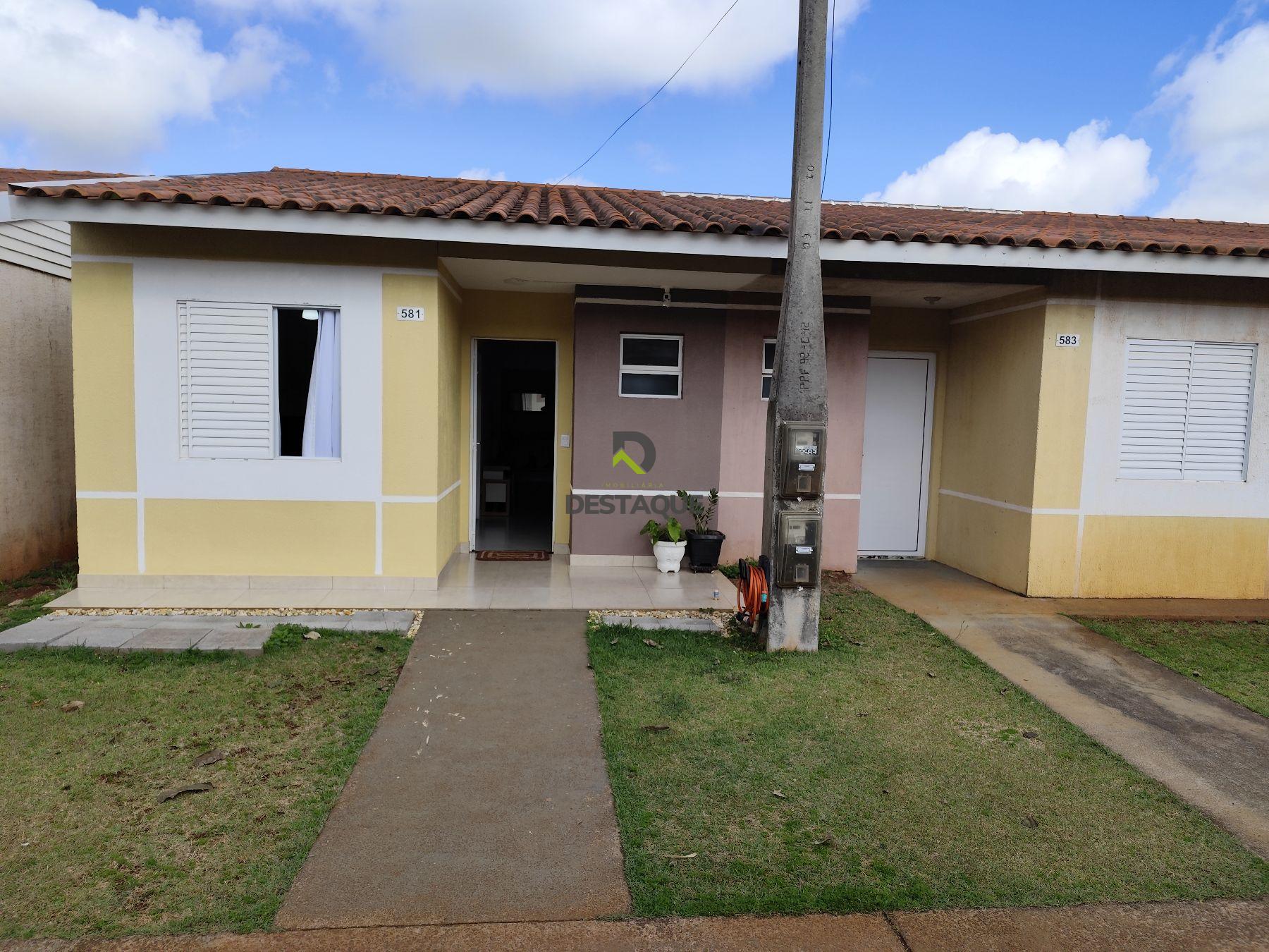 Casa com 1 suite e 2 quartos- Condominio Moradas 1- Parque Verde