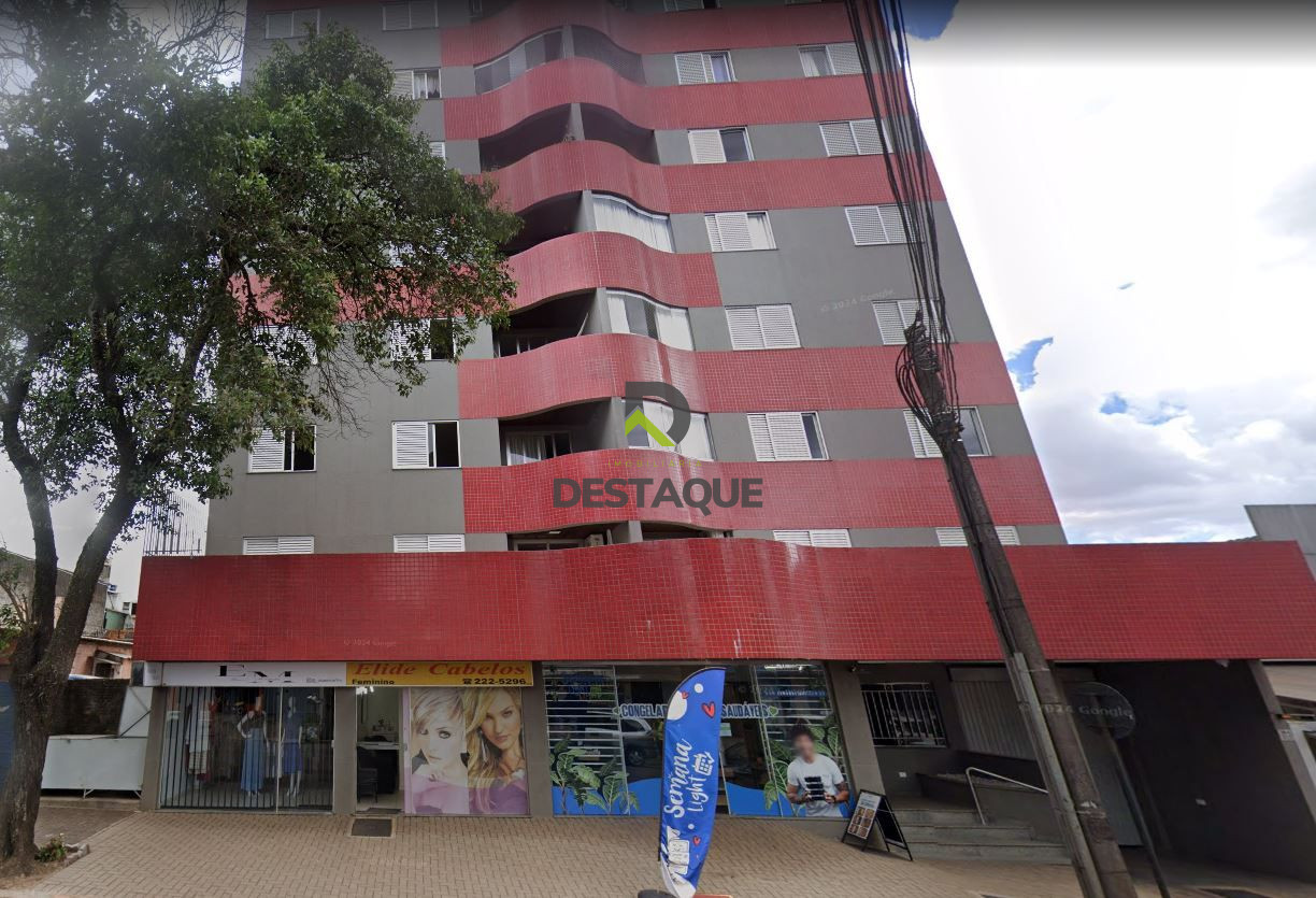 Apartamento com 1 Suite e 2 quartos-  Centro