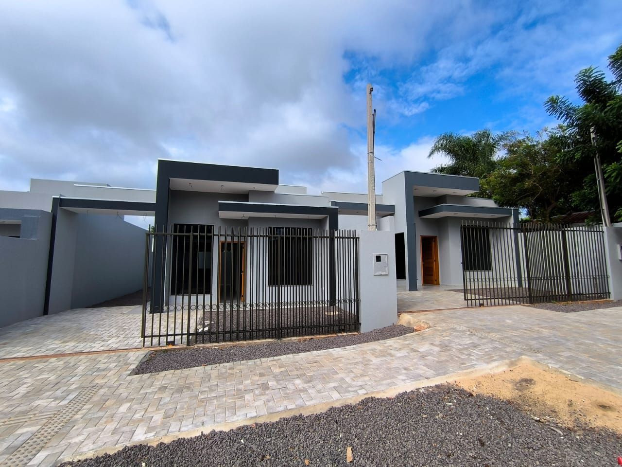 Casa com 1 suite e 1 quarto - 