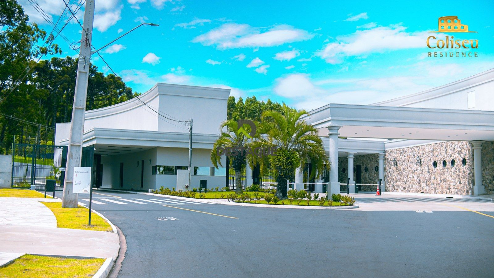 Terreno com 1.850m2  - Condominio Colieu