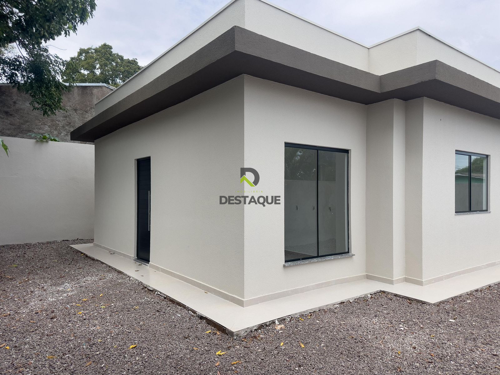 Casa na Planta com 2 dormitorios- Bairro Santa Felicidade