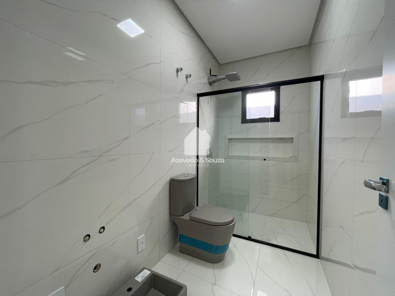 Azevedo & Souza de Imveis em Francisco Beltro/PR