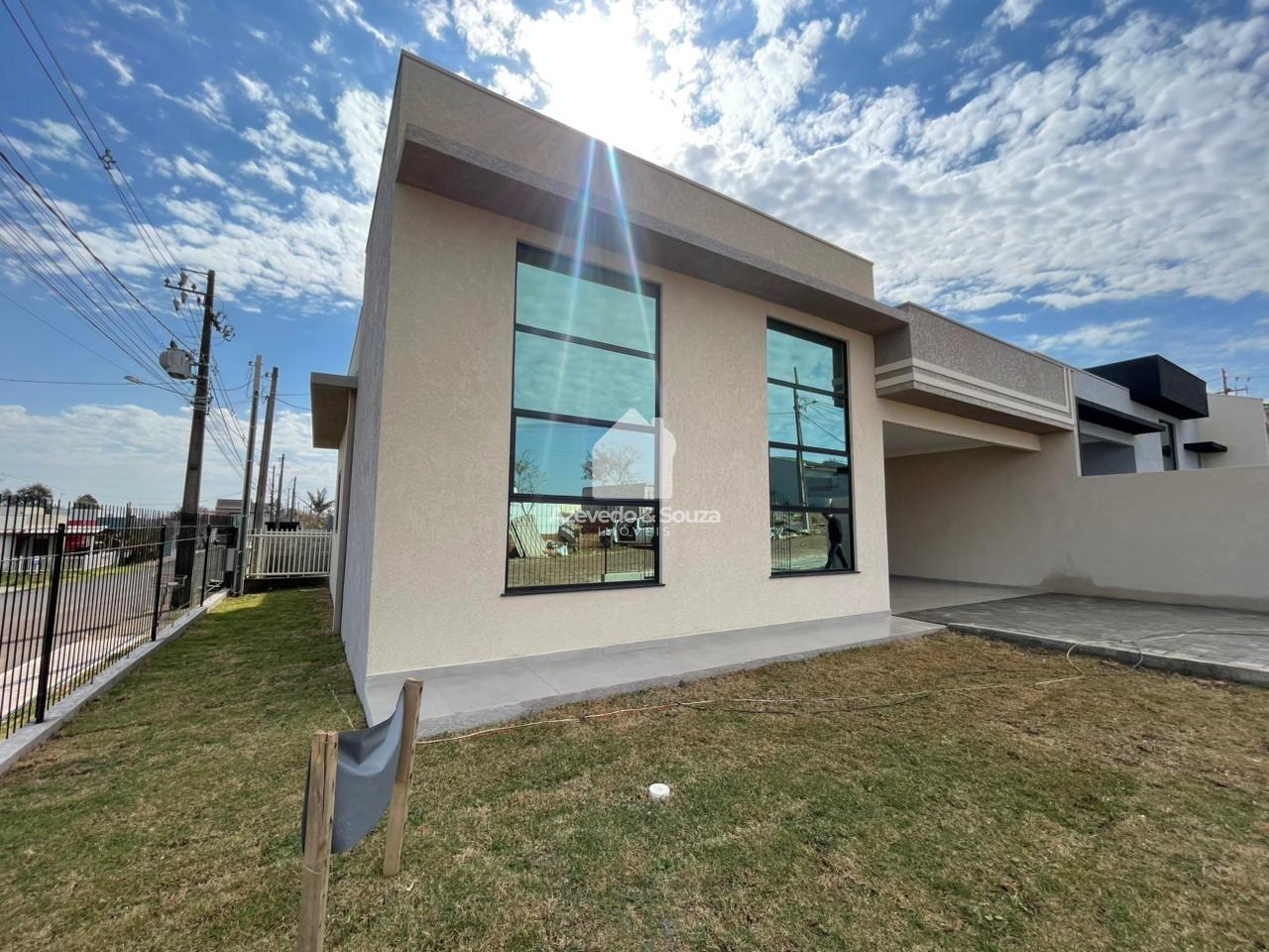 CASA COM SUTE E DOIS QUARTOS NO NOVA PETRPOLIS