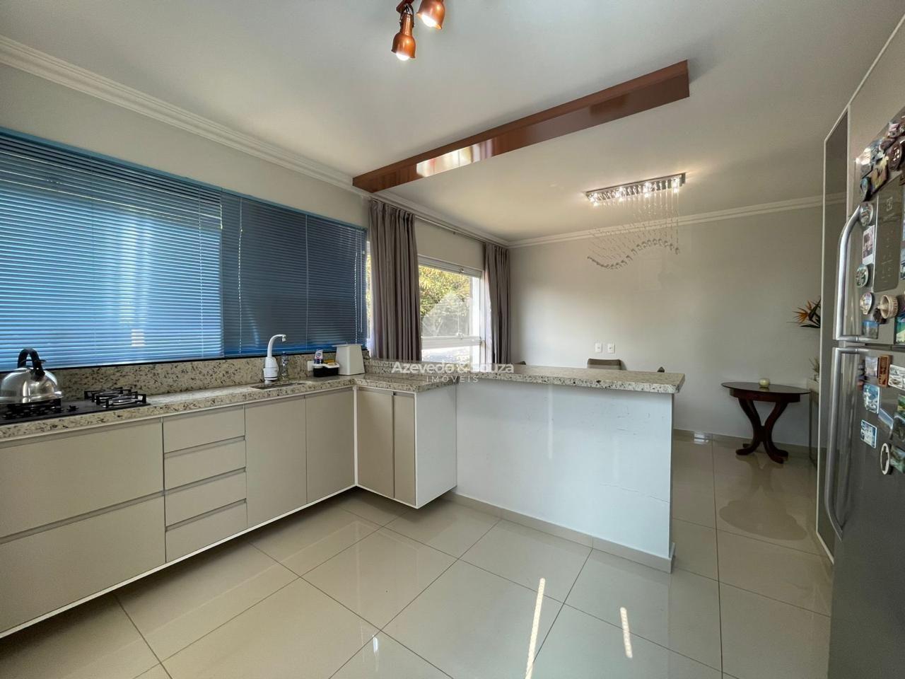 Azevedo & Souza de Imveis em Francisco Beltro/PR