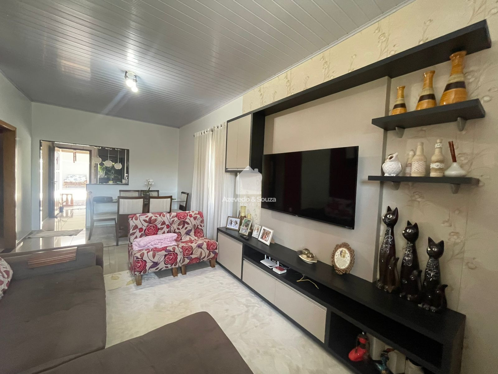 Azevedo & Souza de Imveis em Francisco Beltro/PR