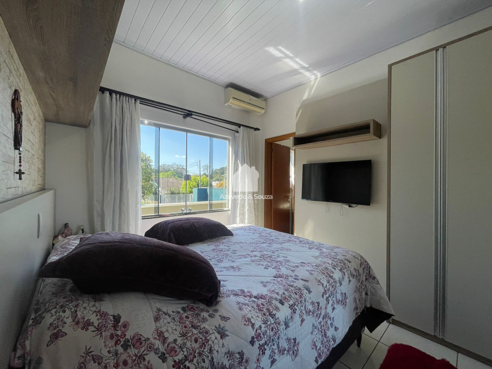 Azevedo & Souza de Imveis em Francisco Beltro/PR