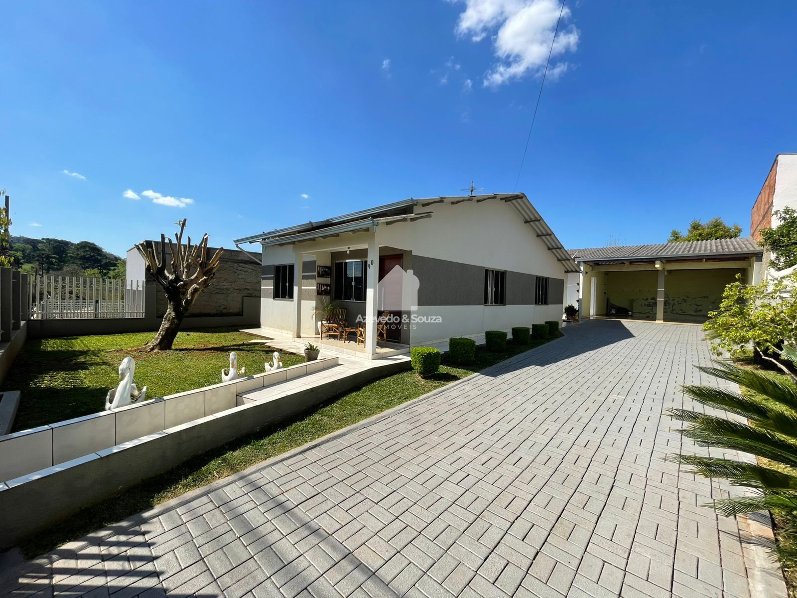 CASA COM SUTE E DOIS QUARTOS NO JARDIM PRIMAVERA