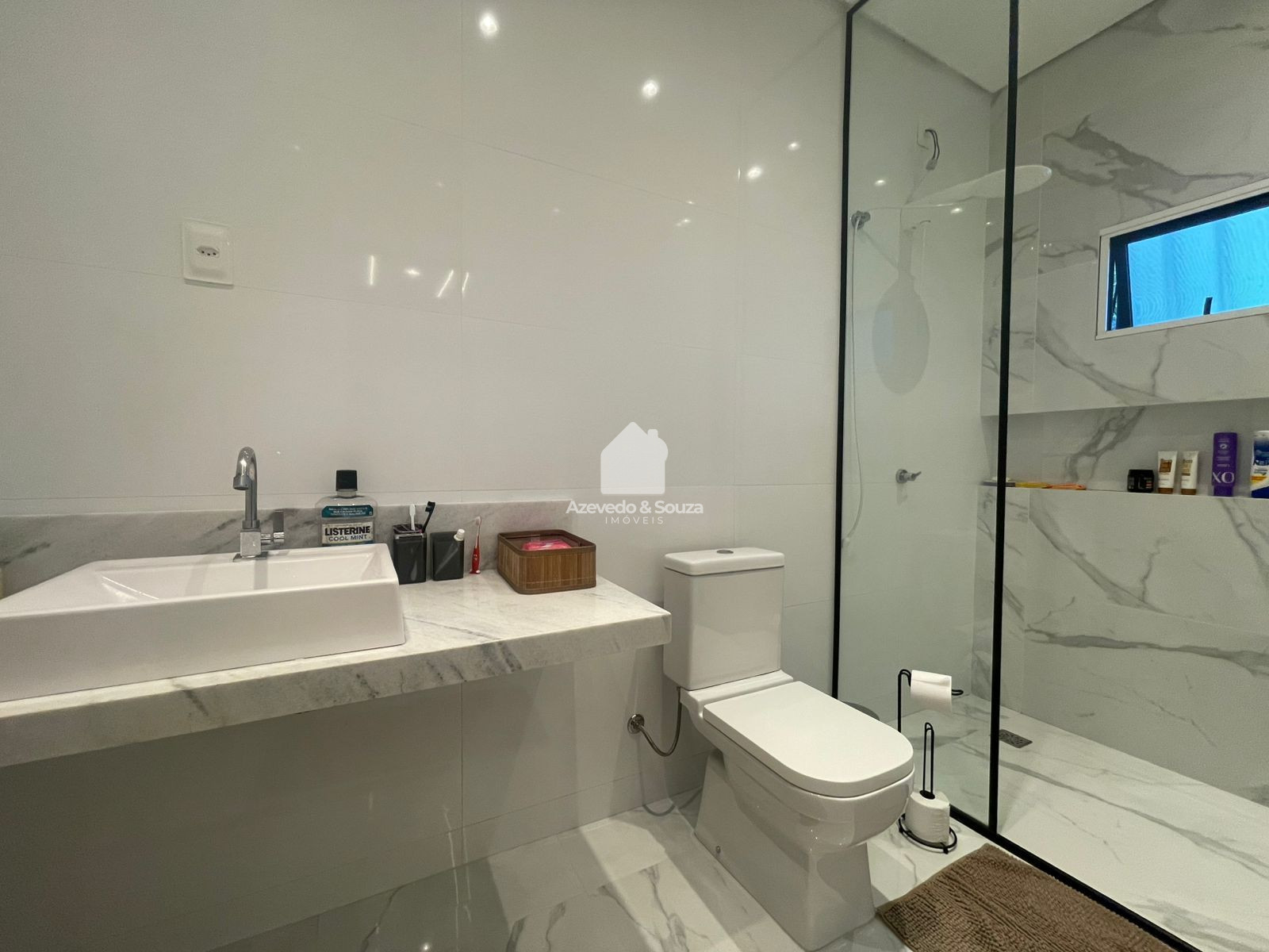 Azevedo & Souza de Imveis em Francisco Beltro/PR