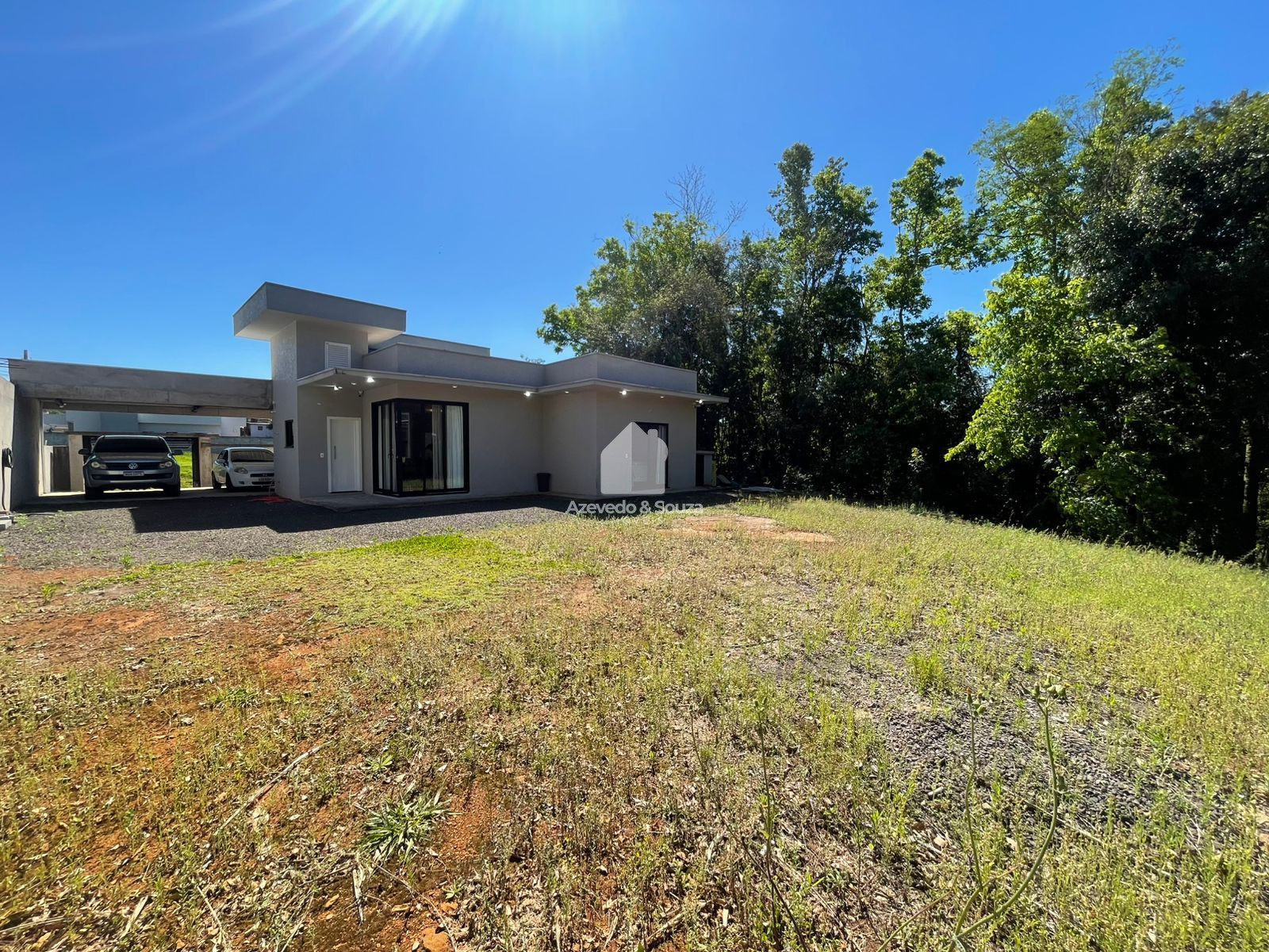 Azevedo & Souza de Imveis em Francisco Beltro/PR