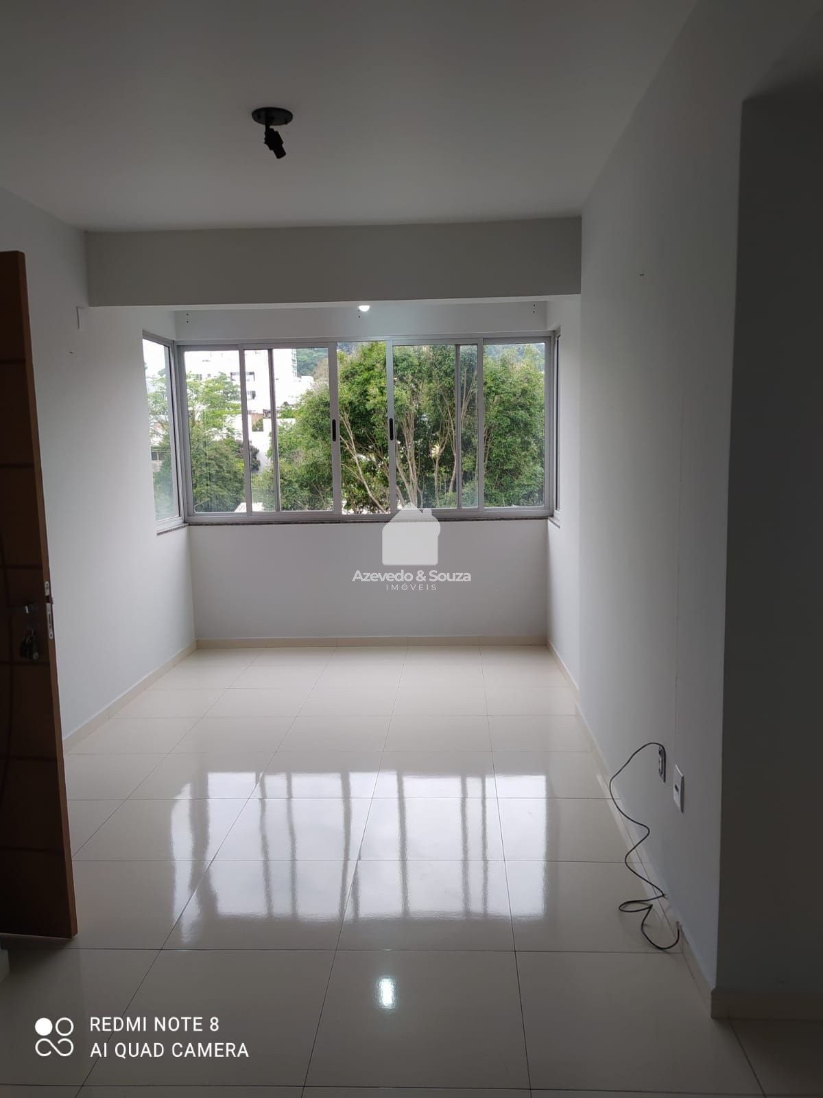 Azevedo & Souza de Imveis em Francisco Beltro/PR