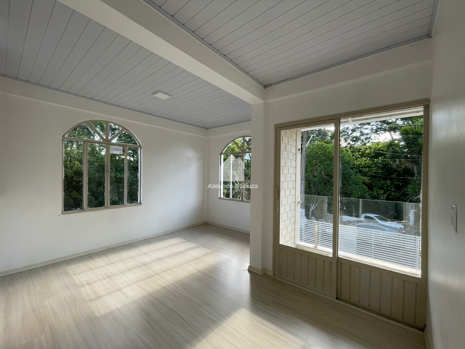 Azevedo & Souza de Im�veis em Francisco Beltr�o/PR