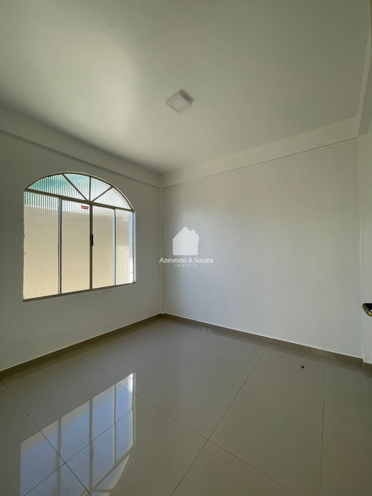 Azevedo & Souza de Im�veis em Francisco Beltr�o/PR