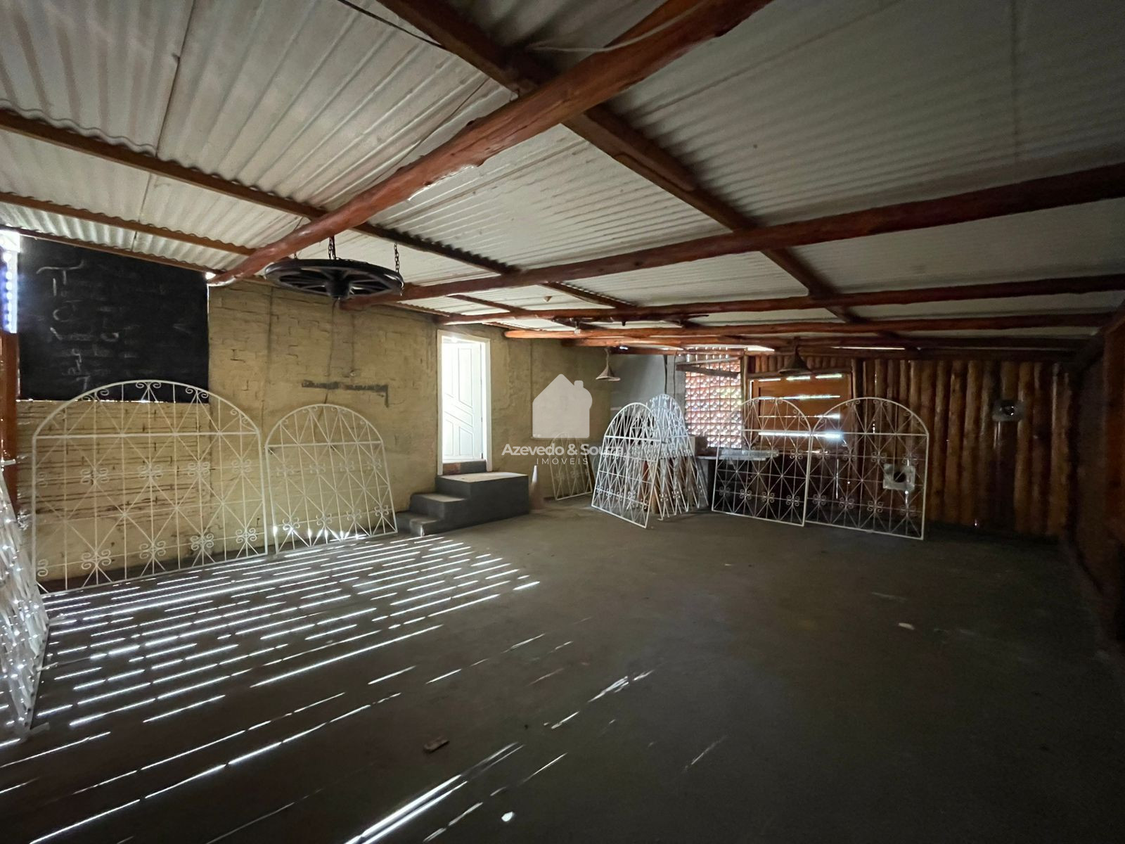 Azevedo & Souza de Im�veis em Francisco Beltr�o/PR