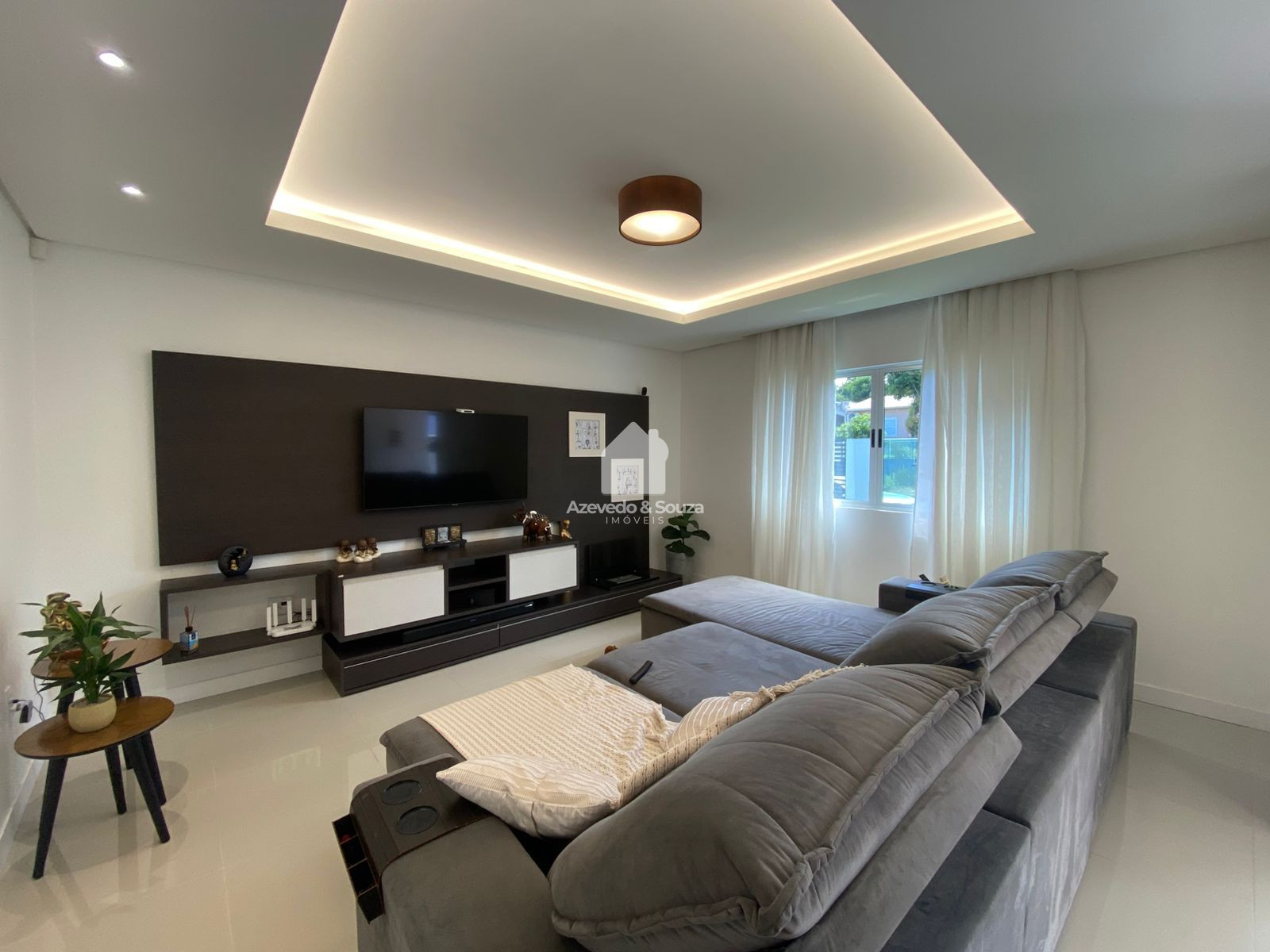 Azevedo & Souza de Im�veis em Francisco Beltr�o/PR