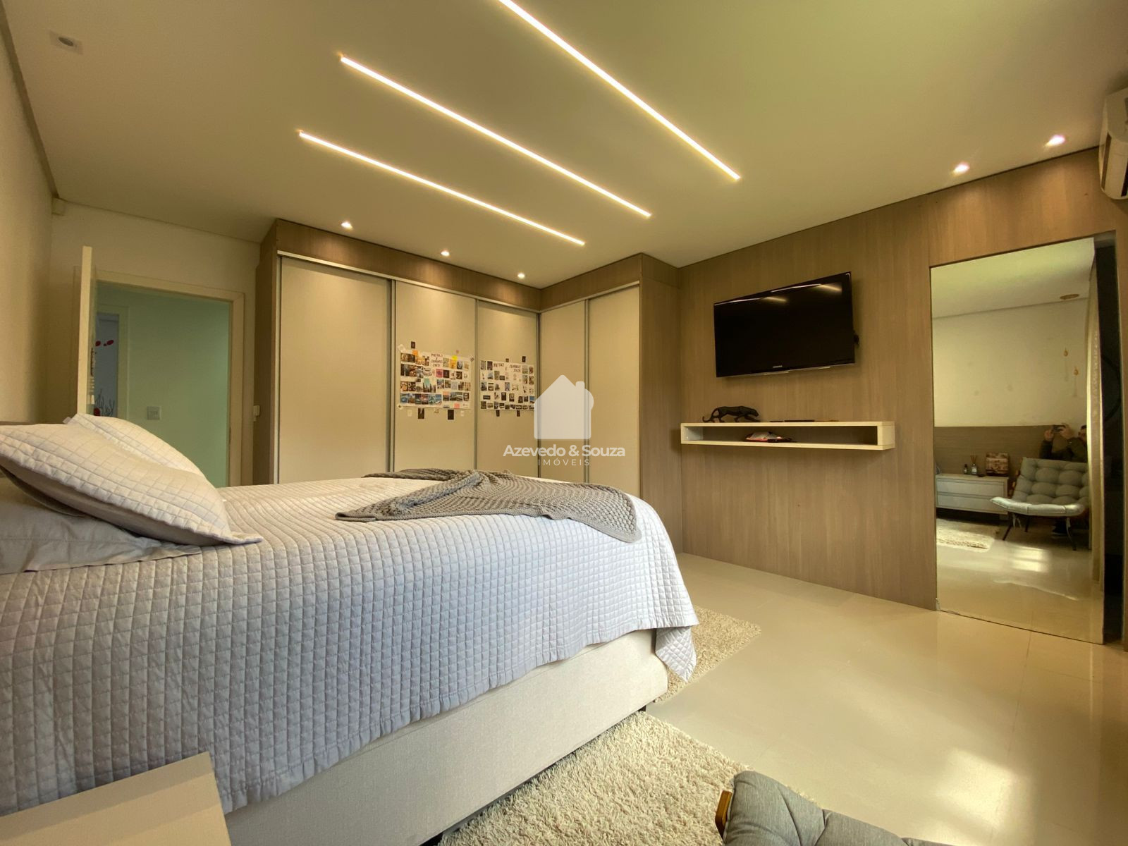 Azevedo & Souza de Im�veis em Francisco Beltr�o/PR