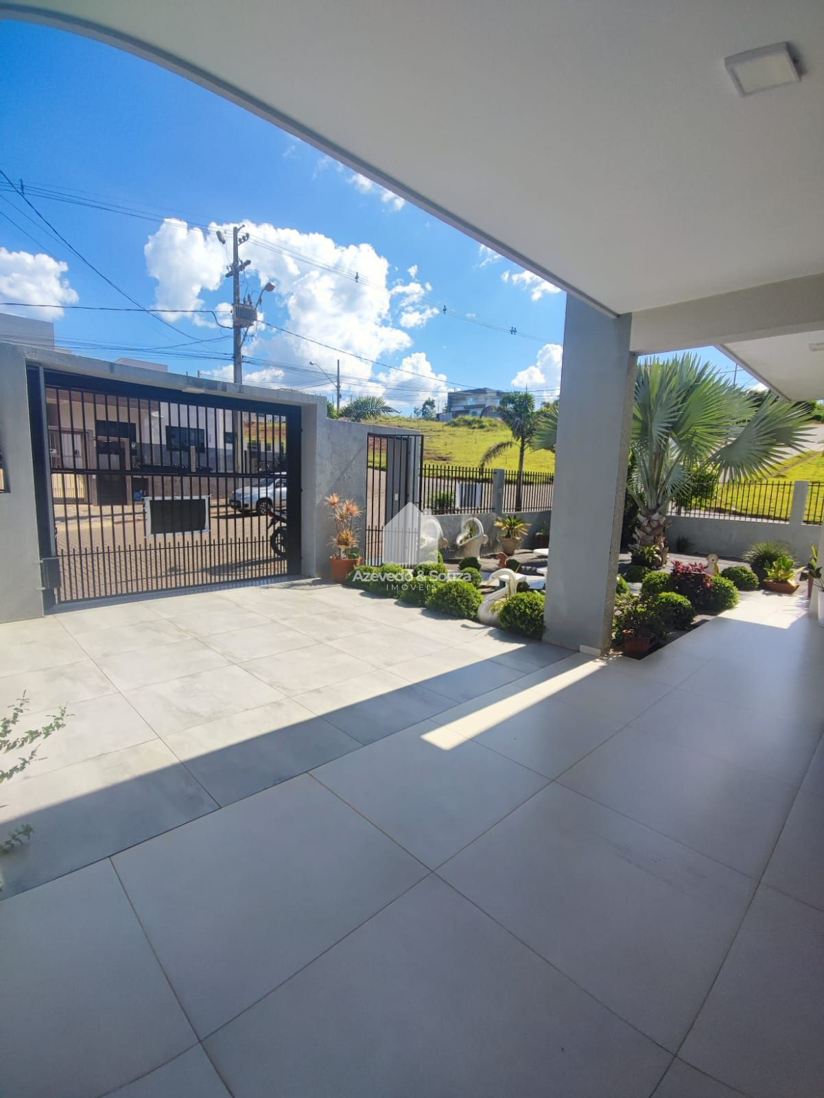 Azevedo & Souza de Im�veis em Francisco Beltr�o/PR