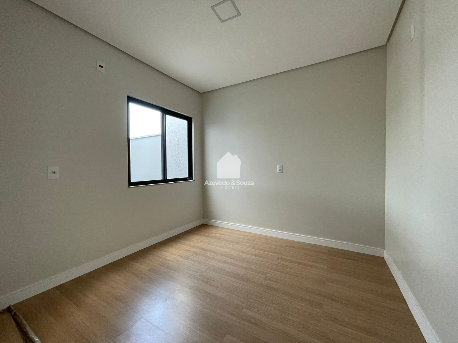 Azevedo & Souza de Im�veis em Francisco Beltr�o/PR