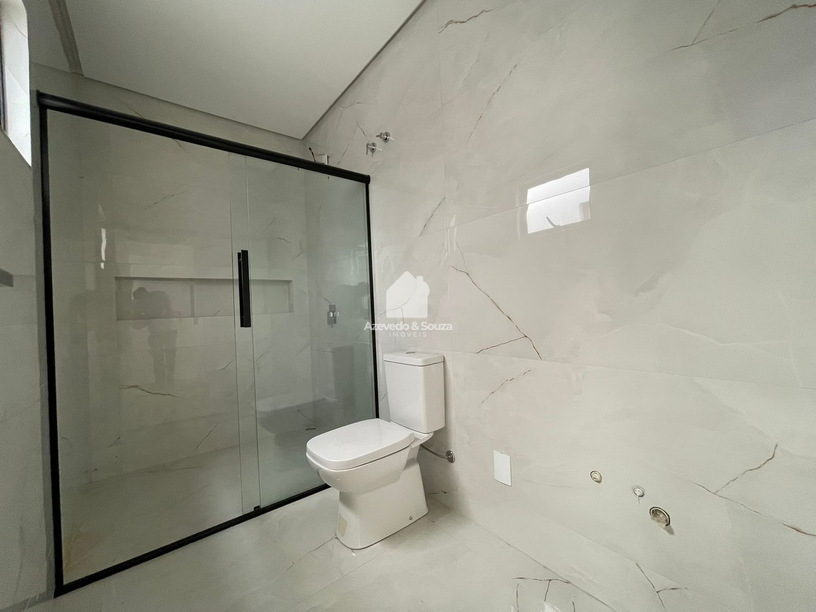 Azevedo & Souza de Im�veis em Francisco Beltr�o/PR