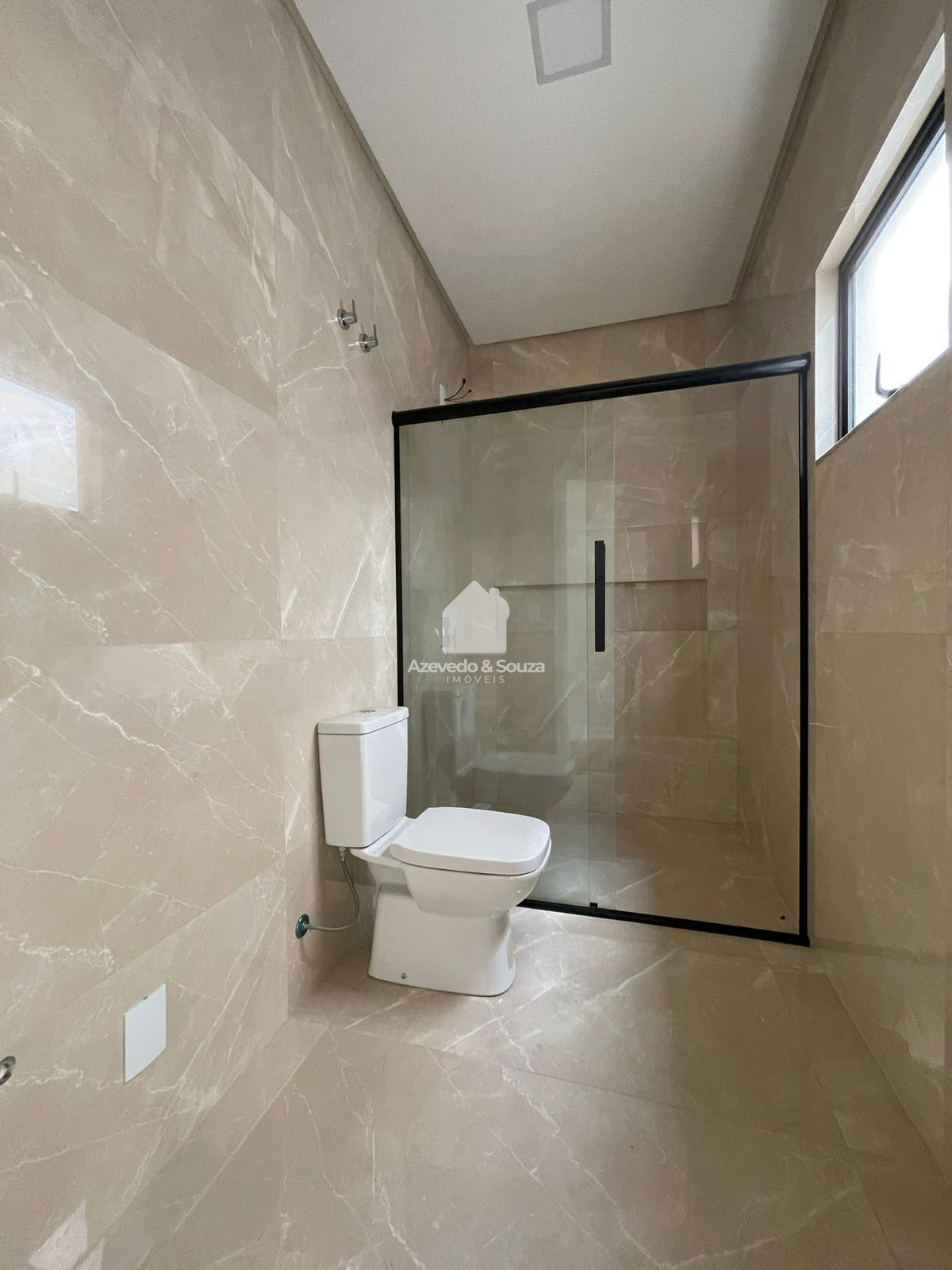 Azevedo & Souza de Im�veis em Francisco Beltr�o/PR