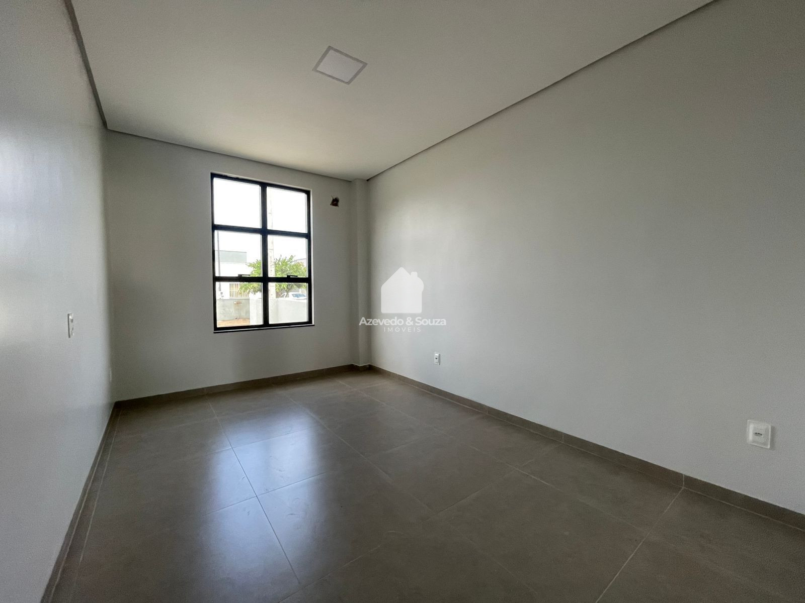 Azevedo & Souza de Im�veis em Francisco Beltr�o/PR