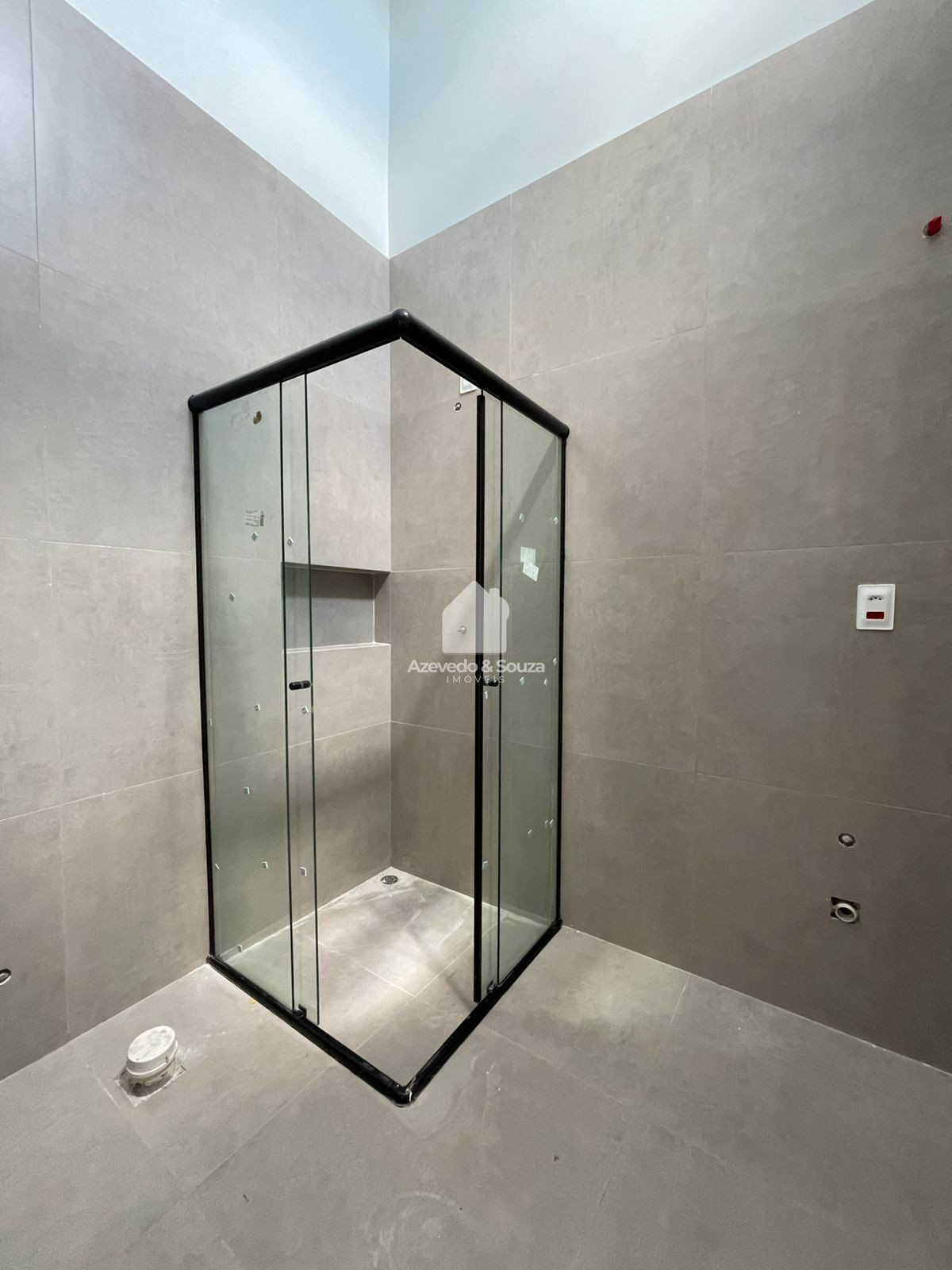 Azevedo & Souza de Im�veis em Francisco Beltr�o/PR