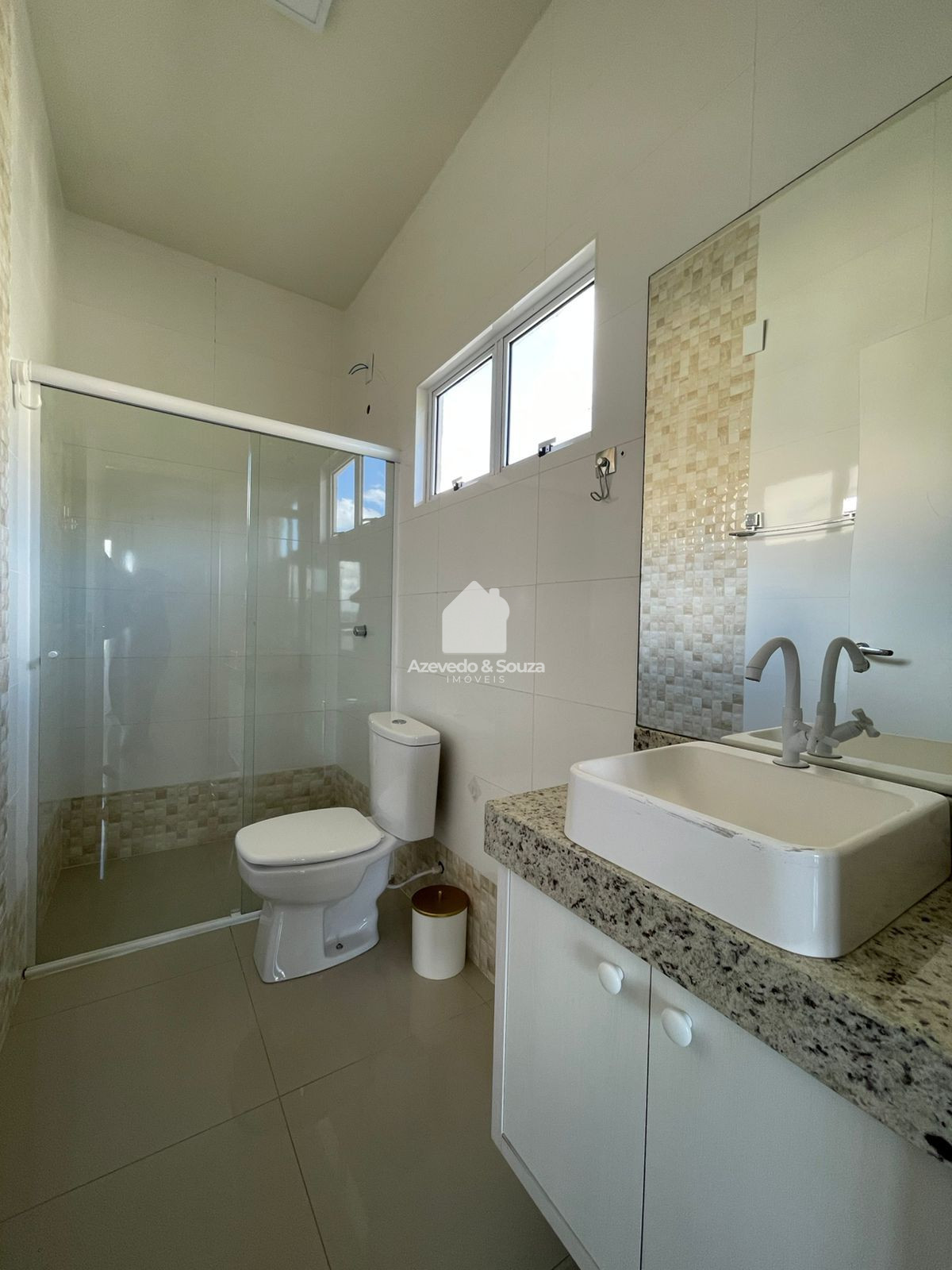 Azevedo & Souza de Im�veis em Francisco Beltr�o/PR