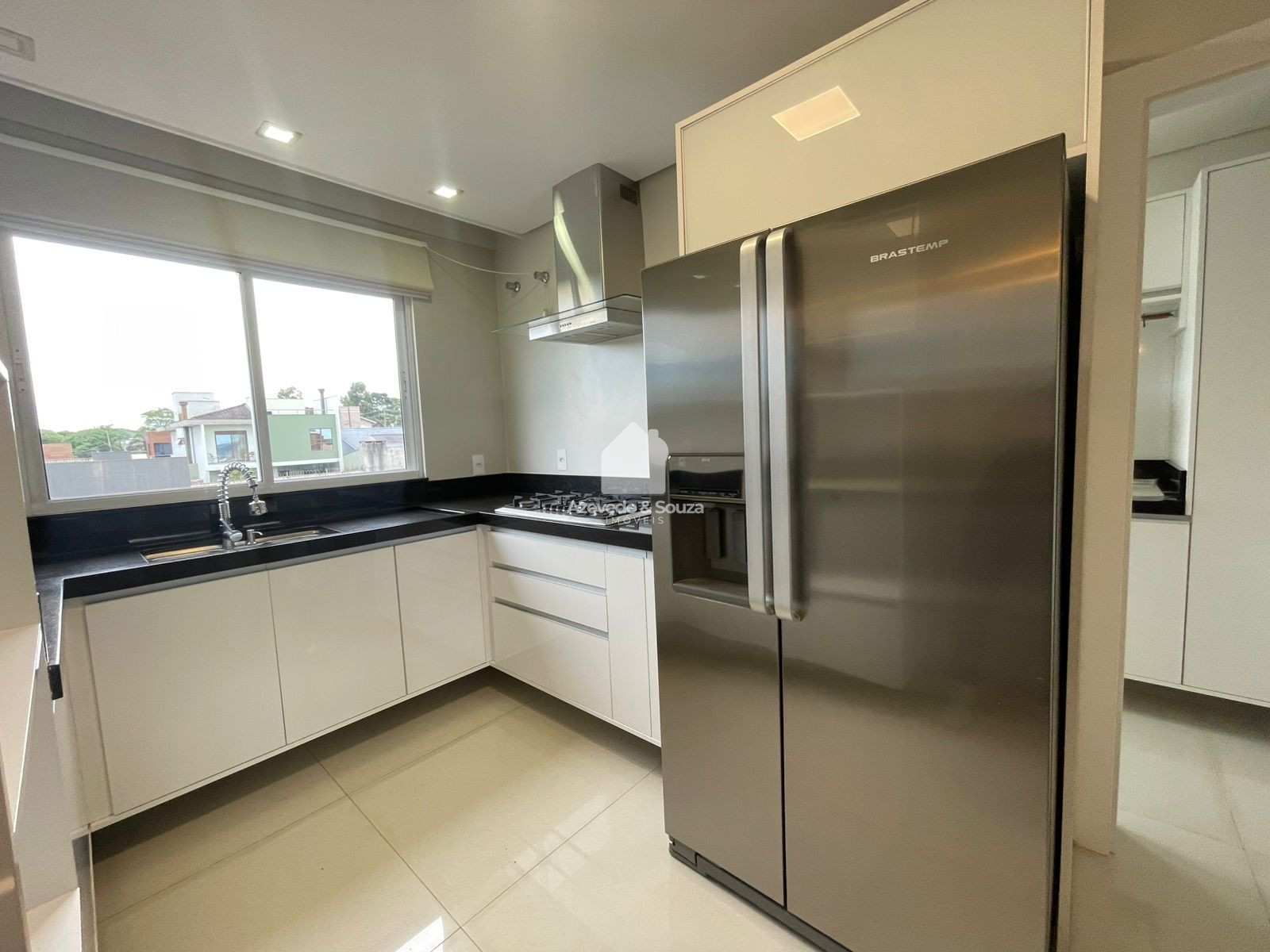 Azevedo & Souza de Im�veis em Francisco Beltr�o/PR