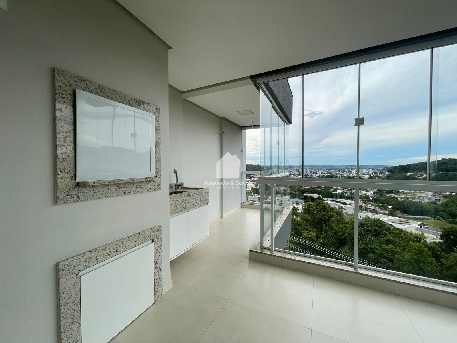 Azevedo & Souza de Im�veis em Francisco Beltr�o/PR