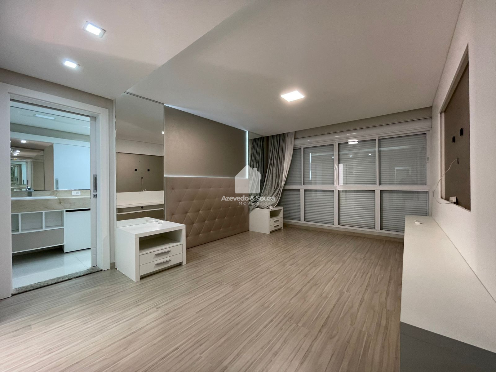 Azevedo & Souza de Im�veis em Francisco Beltr�o/PR