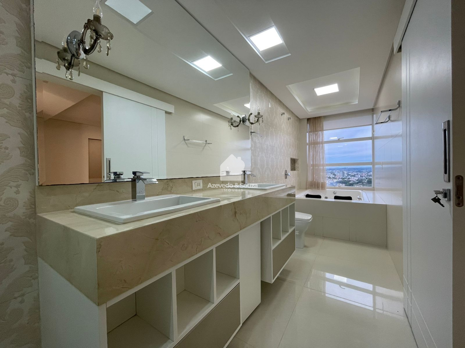 Azevedo & Souza de Im�veis em Francisco Beltr�o/PR