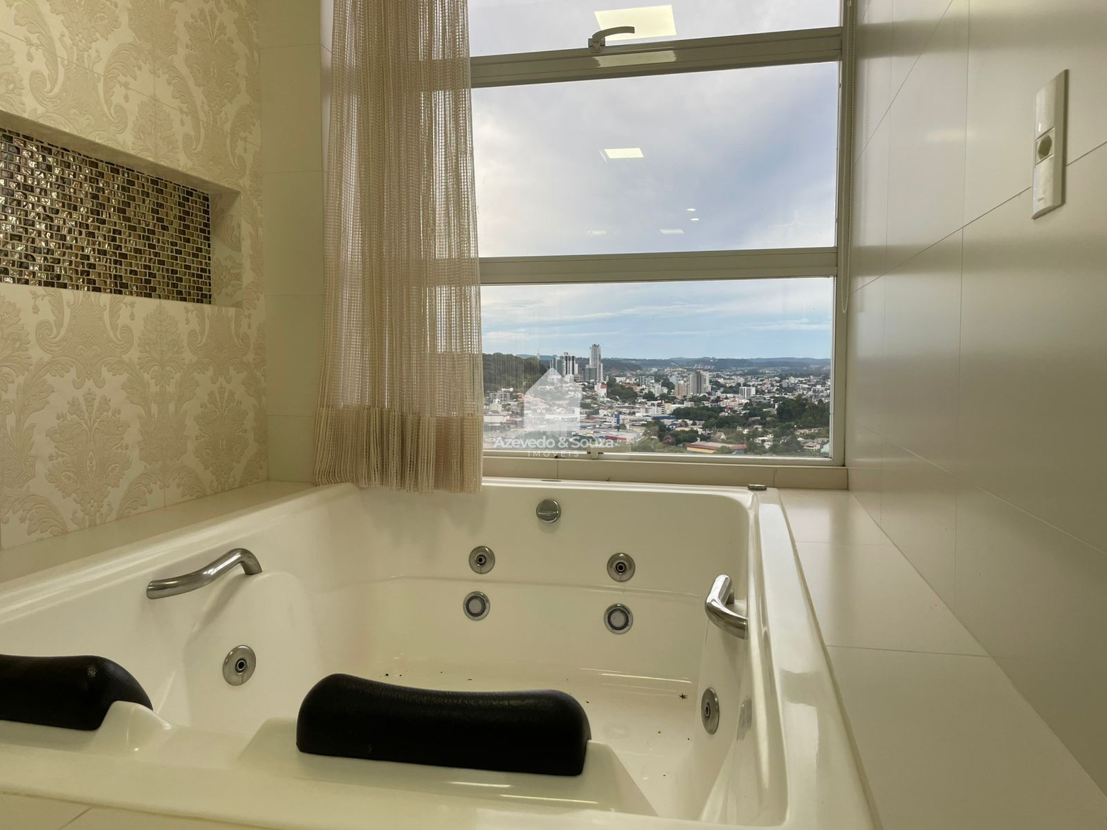 Azevedo & Souza de Im�veis em Francisco Beltr�o/PR