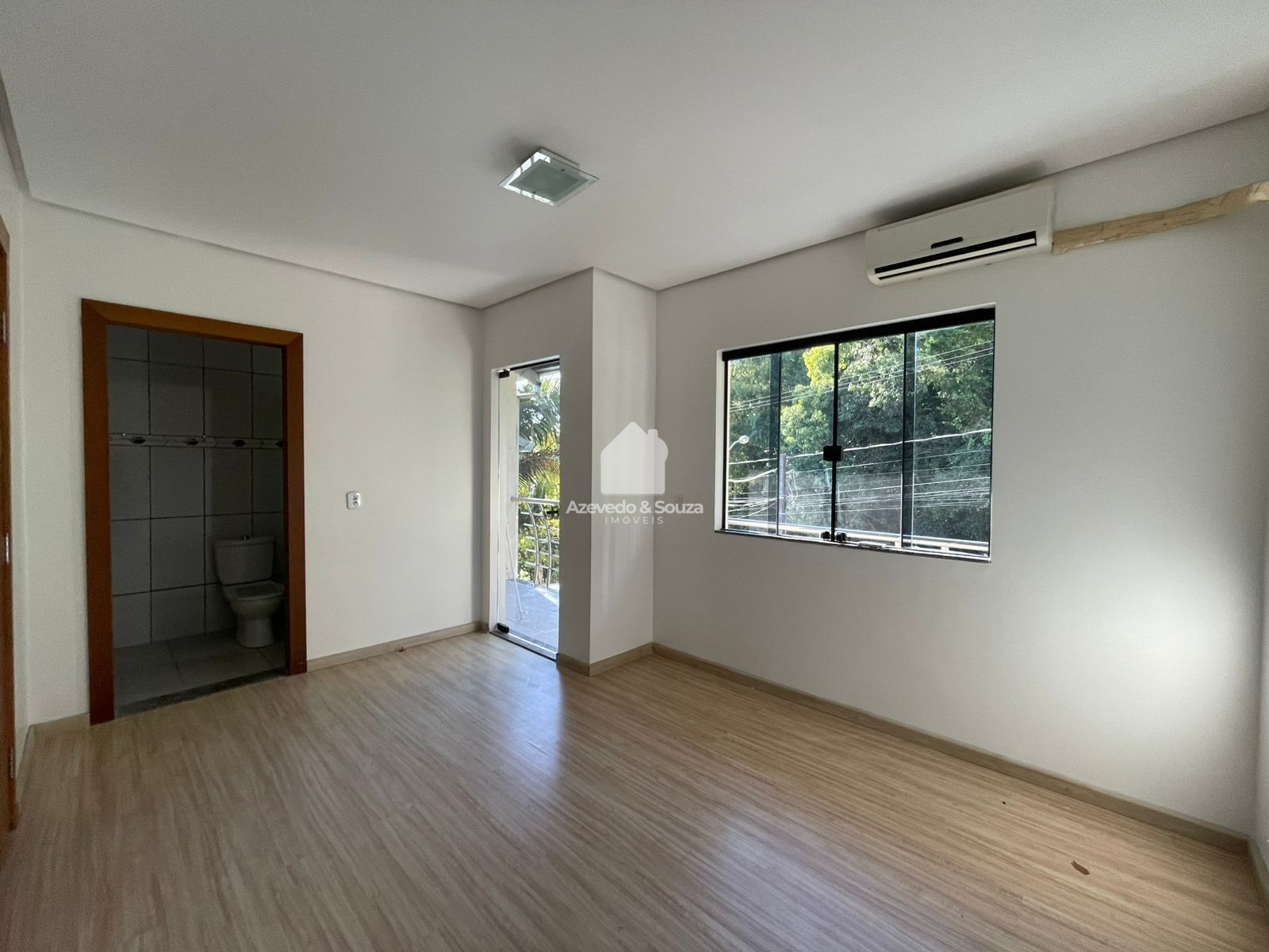 Azevedo & Souza de Im�veis em Francisco Beltr�o/PR