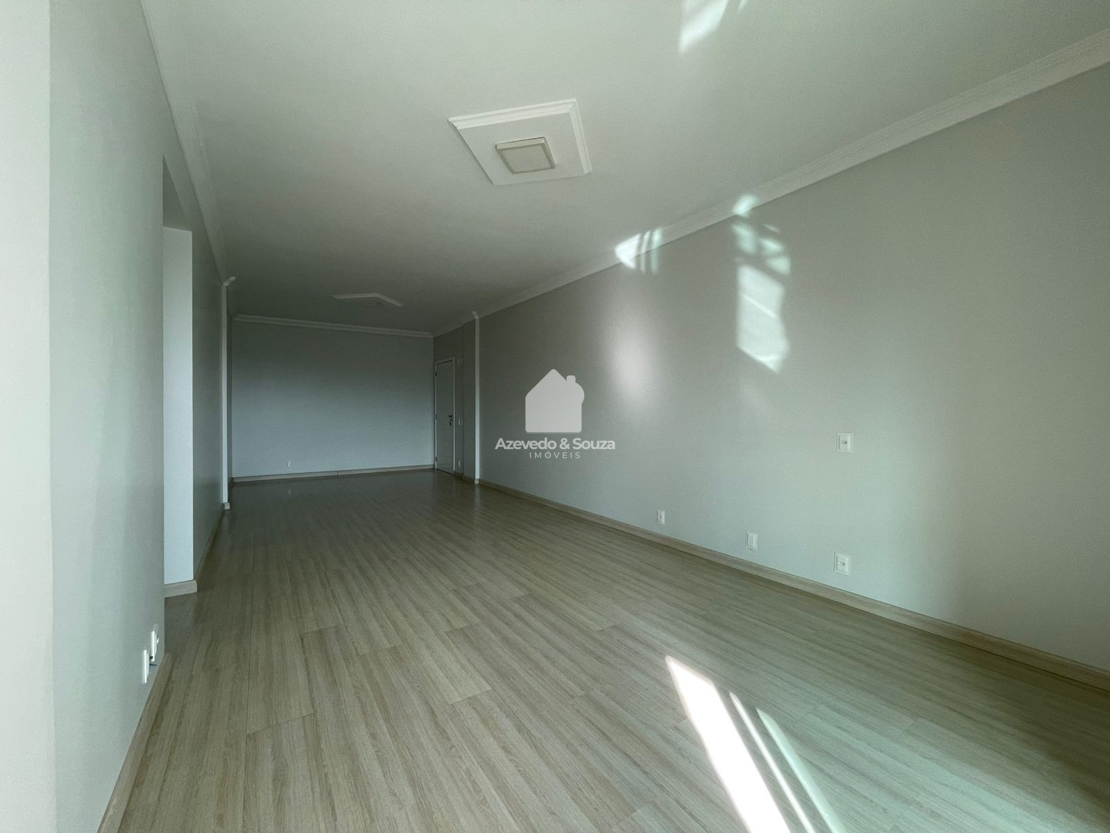 Azevedo & Souza de Im�veis em Francisco Beltr�o/PR