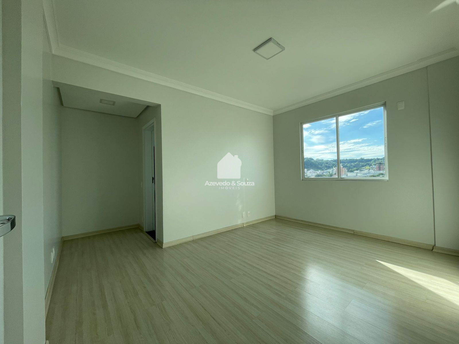 Azevedo & Souza de Im�veis em Francisco Beltr�o/PR