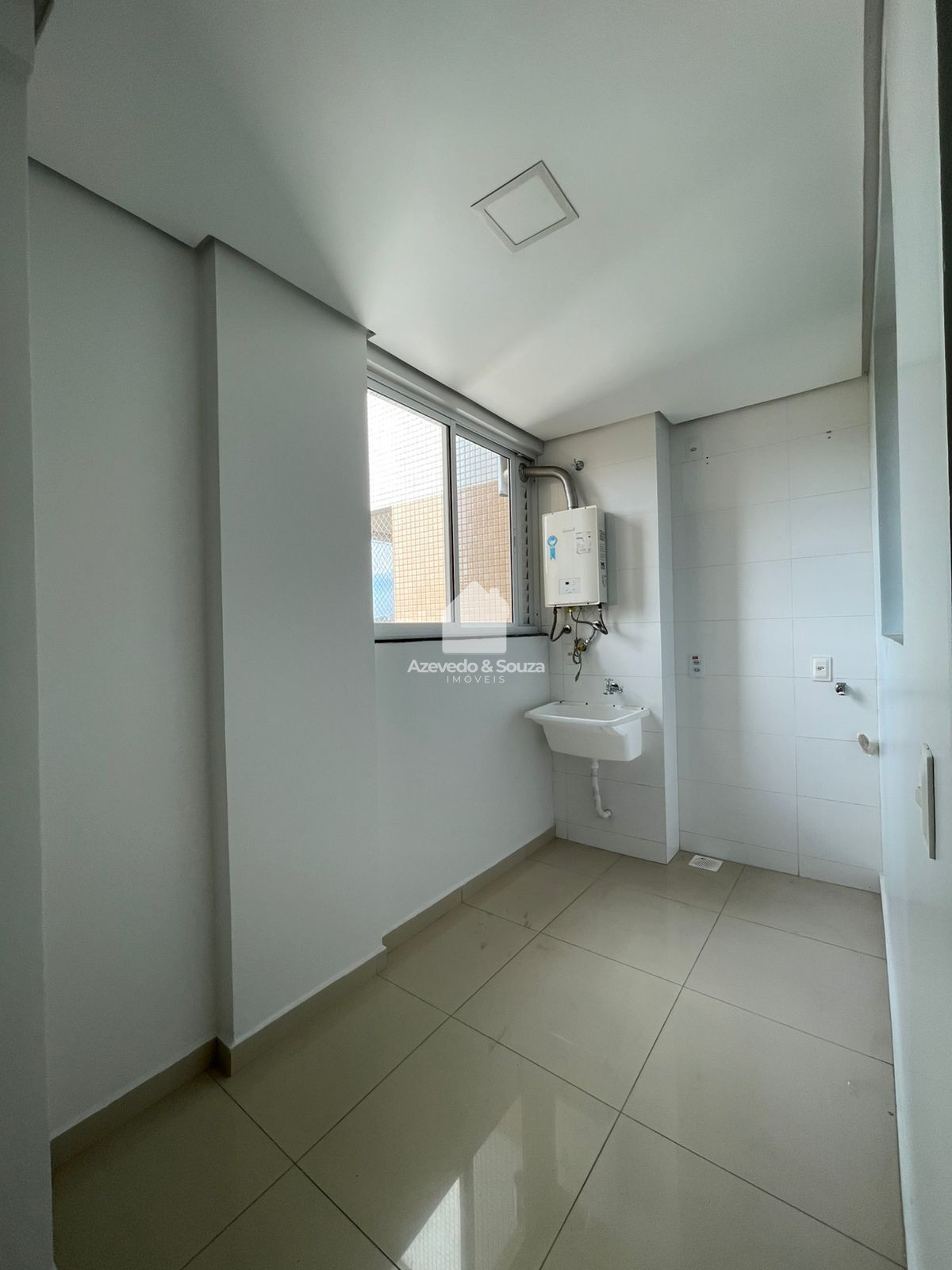 Azevedo & Souza de Im�veis em Francisco Beltr�o/PR