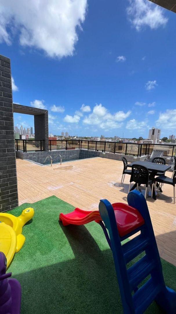 Apartamento com 02 dormitórios à venda, 67m² por R$ 399.000 - ...