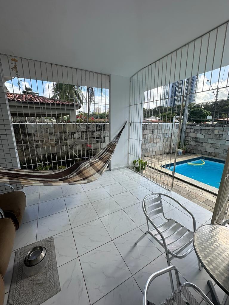 Casa com 03 dormitórios à venda, 270m² por R$ 900.000 - Manaír...