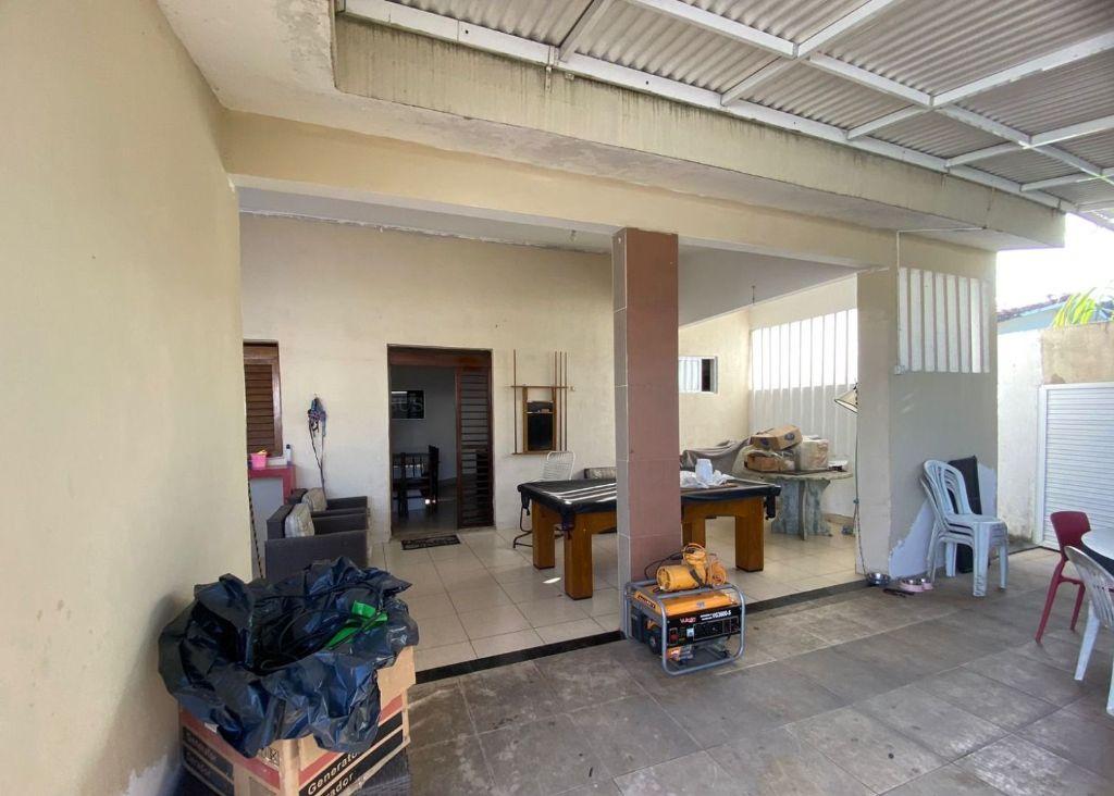 Casa com 3 dormitórios à venda, 175 m² por R$ 530.000,00 - Ern...