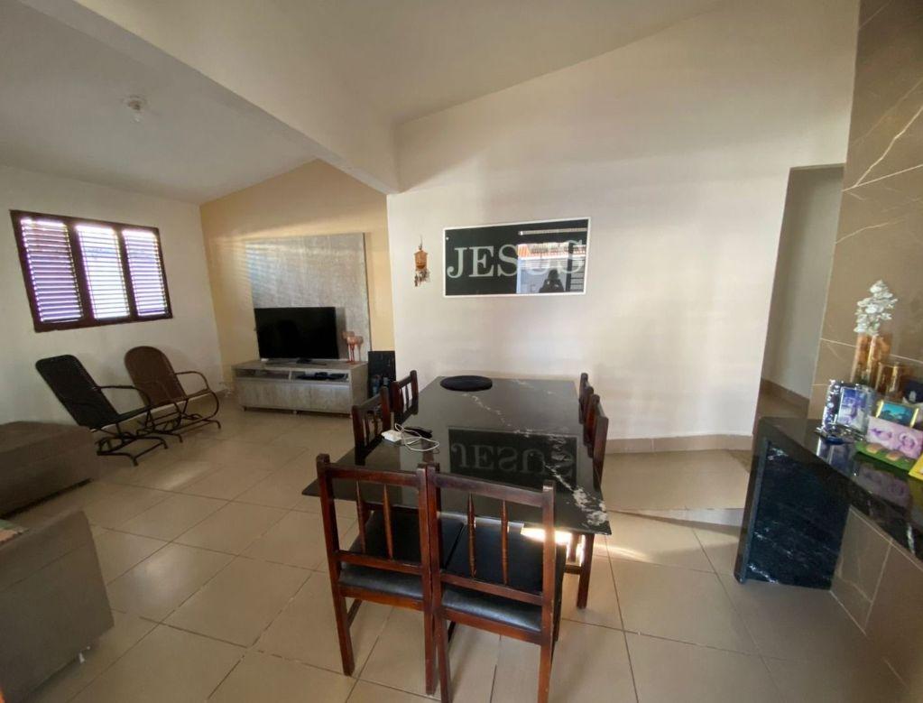 Casa com 3 dormitórios à venda, 175 m² por R$ 530.000,00 - Ern...