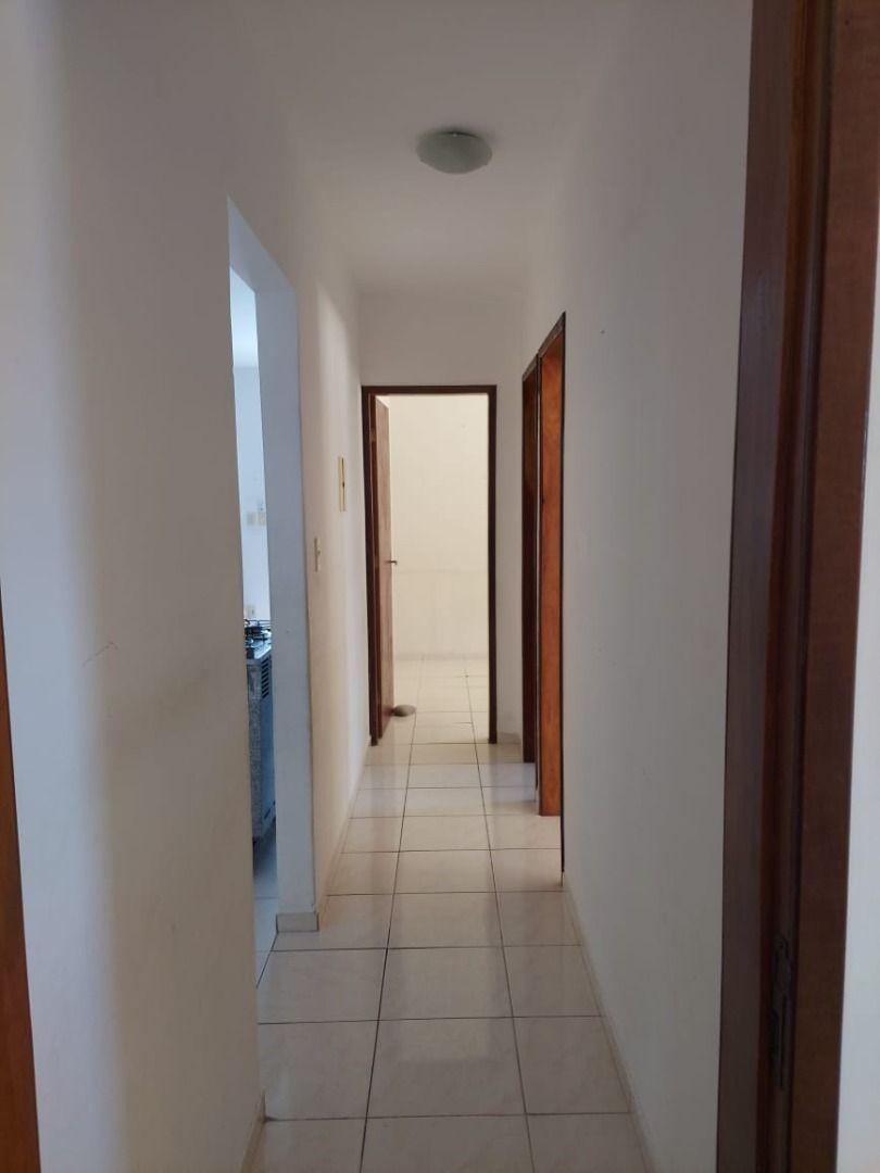 Apartamento com 03 dormitórios à venda, por R$ 230.000 - Crist...