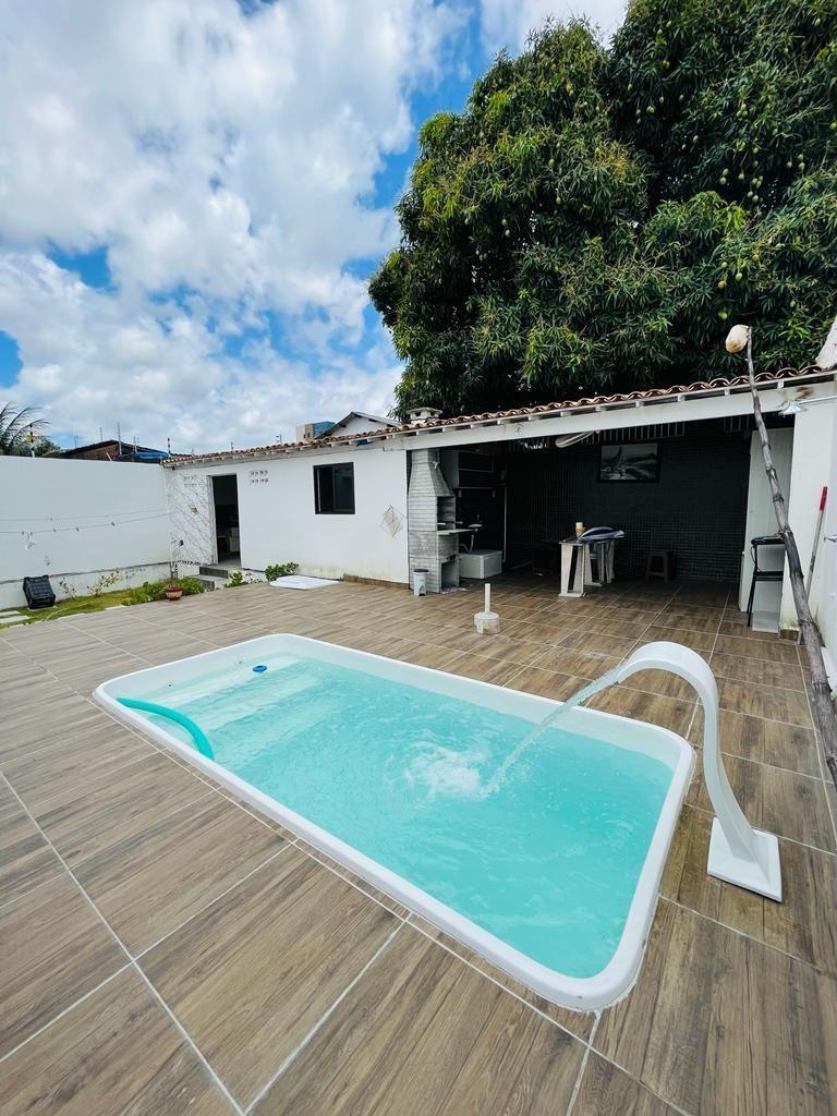 Casa com 04 dormitórios à venda, 250m² por R$ 950.000 - Altipl...