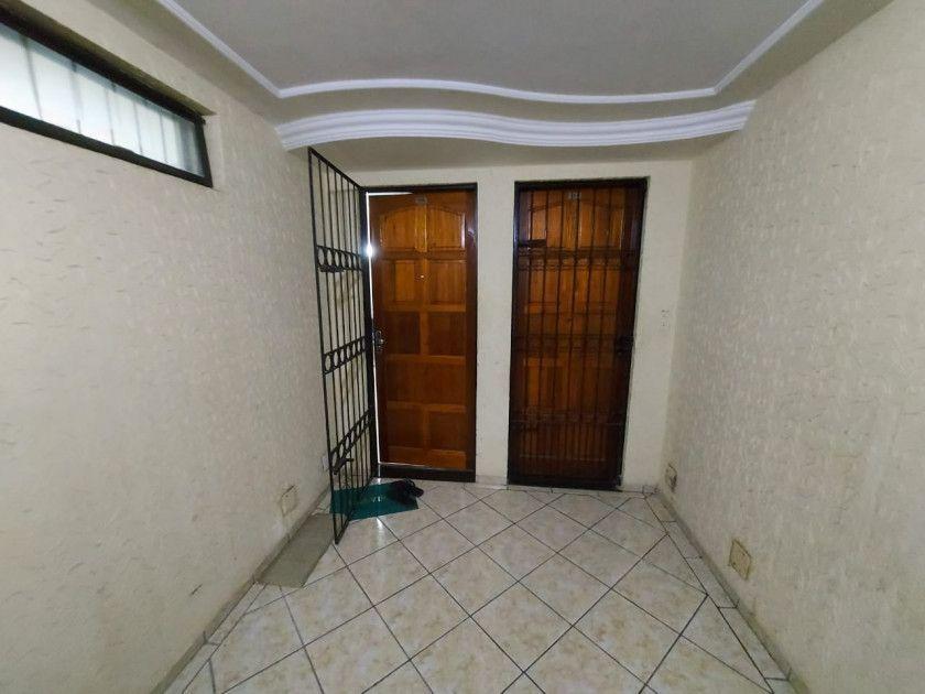 Apartamento com 03 dormitórios à venda por R$ 290.000 - Água F...