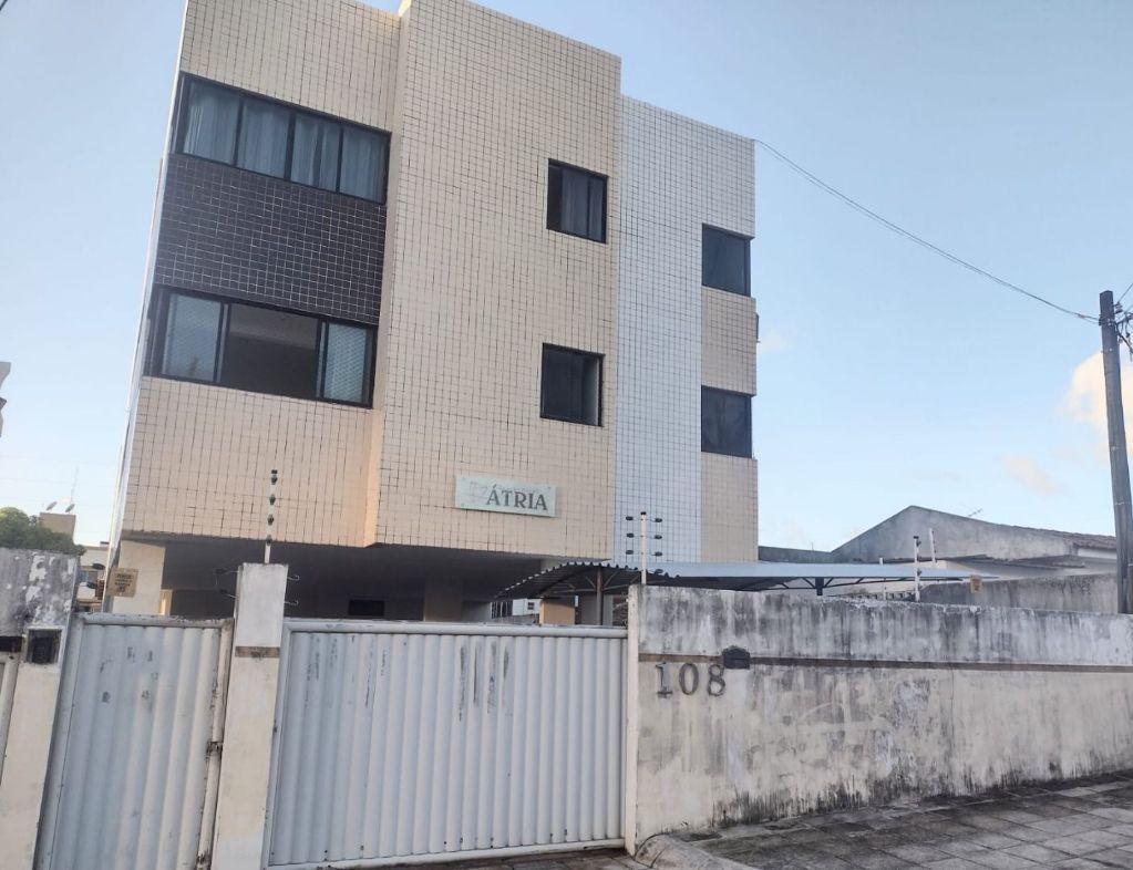 Apartamento com 02 dormitórios à venda por R$ 240.000 - Cd. Un...