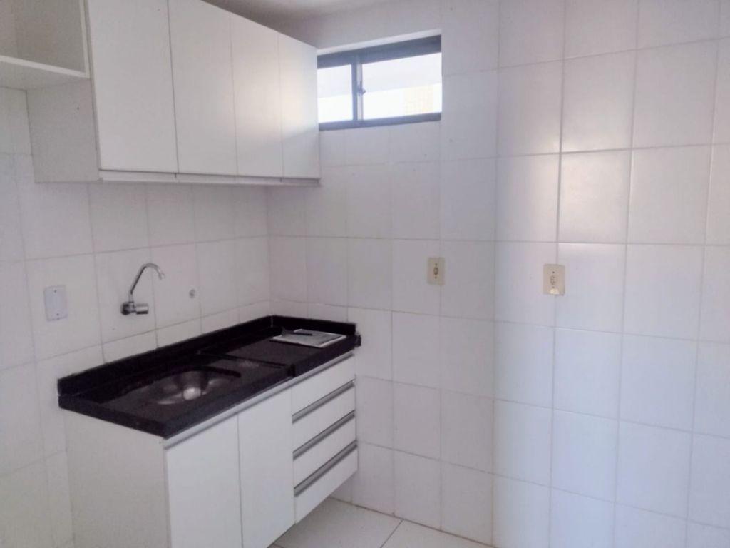 Apartamento com 02 dormitórios à venda por R$ 240.000 - Cd. Un...