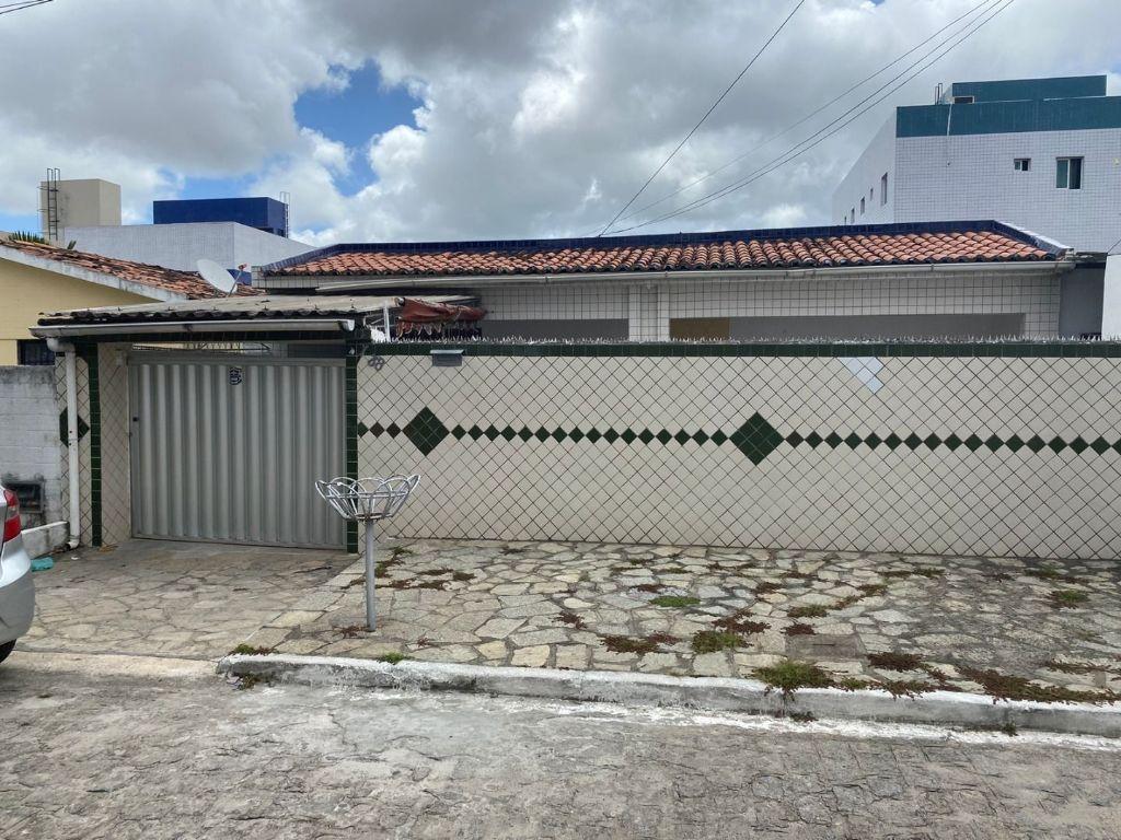 Casa com 03 dormitórios à venda,100m² por R$ 350.000 - Ernesto...