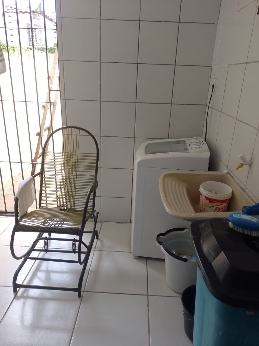 Casa com 3 dormitórios à venda por R$ 680.000 - Bancários - Jo...