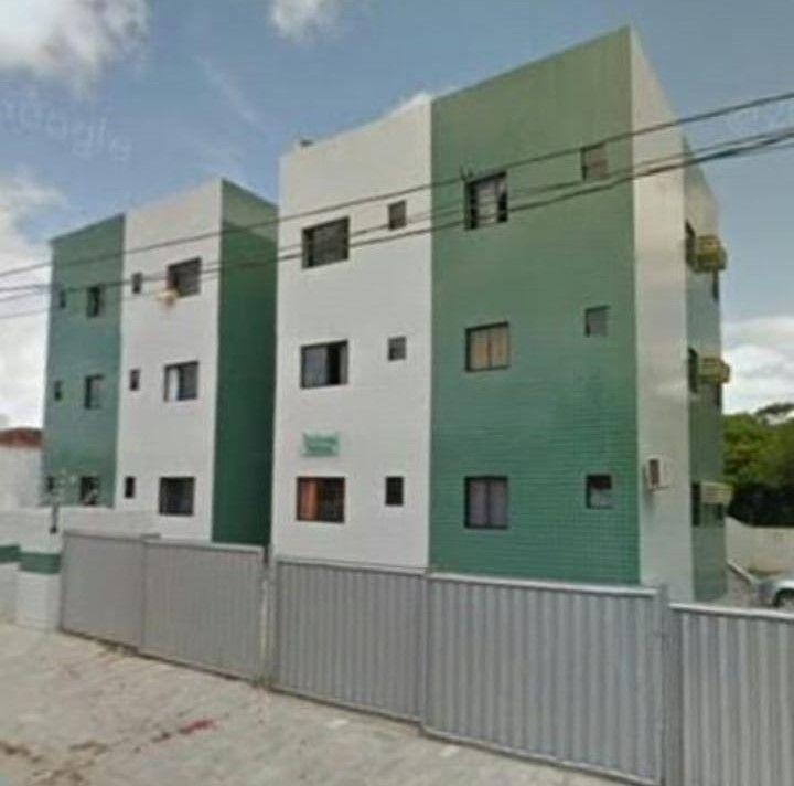 Apartamento com 02 dormitórios à venda, 62m² por R$ 175.000 - ...