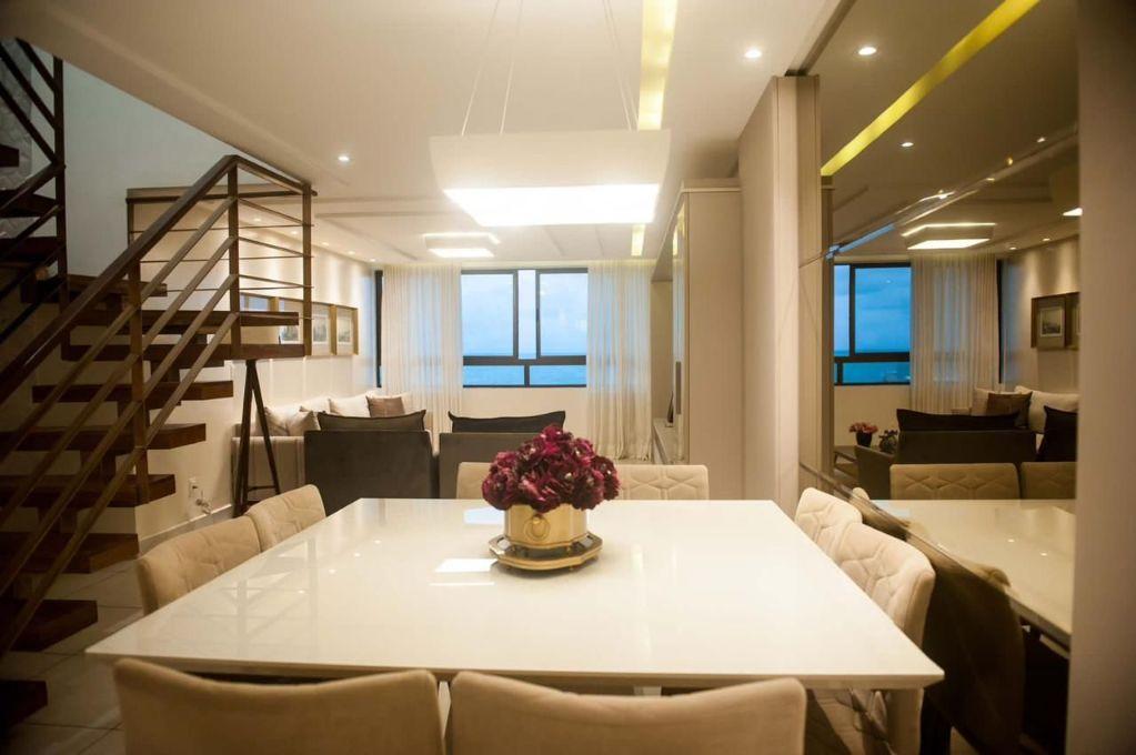 Apartamento Duplex com 3 dormitórios à venda, 274 m² por R$ 2....