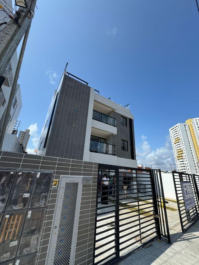 Apartamento com 02/3 dormitórios à venda por R$ 480.000 - Aero...